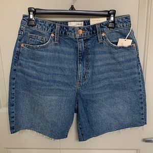 Universal threads. Size 8. Jean